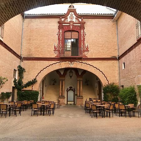 Apartamento El Museo Ecija Luaran gambar
