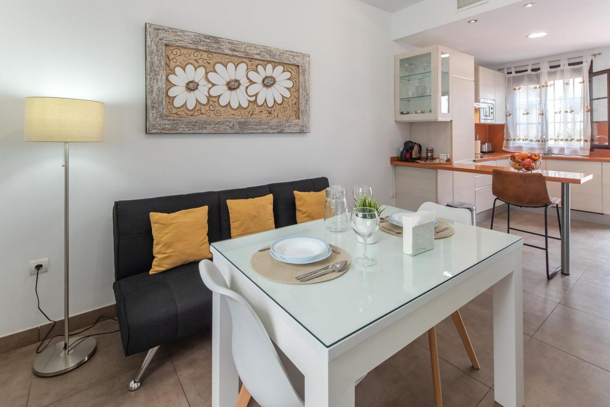 Apartamento El Museo Ecija Luaran gambar
