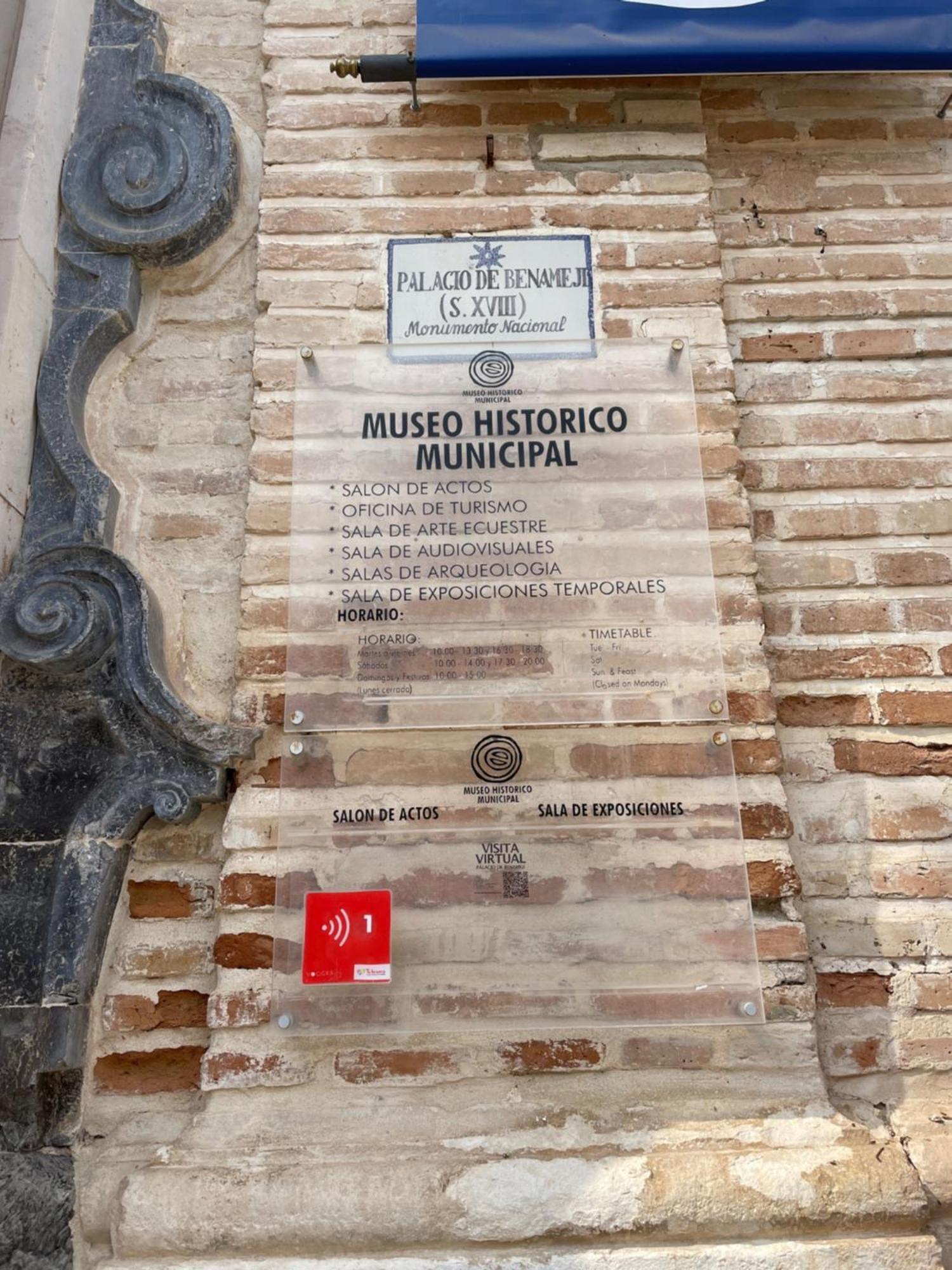 Apartamento El Museo Ecija Luaran gambar