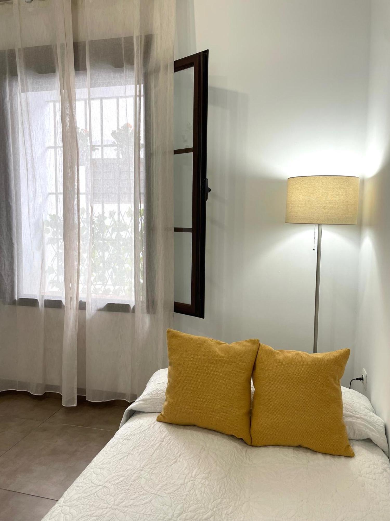 Apartamento El Museo Ecija Luaran gambar